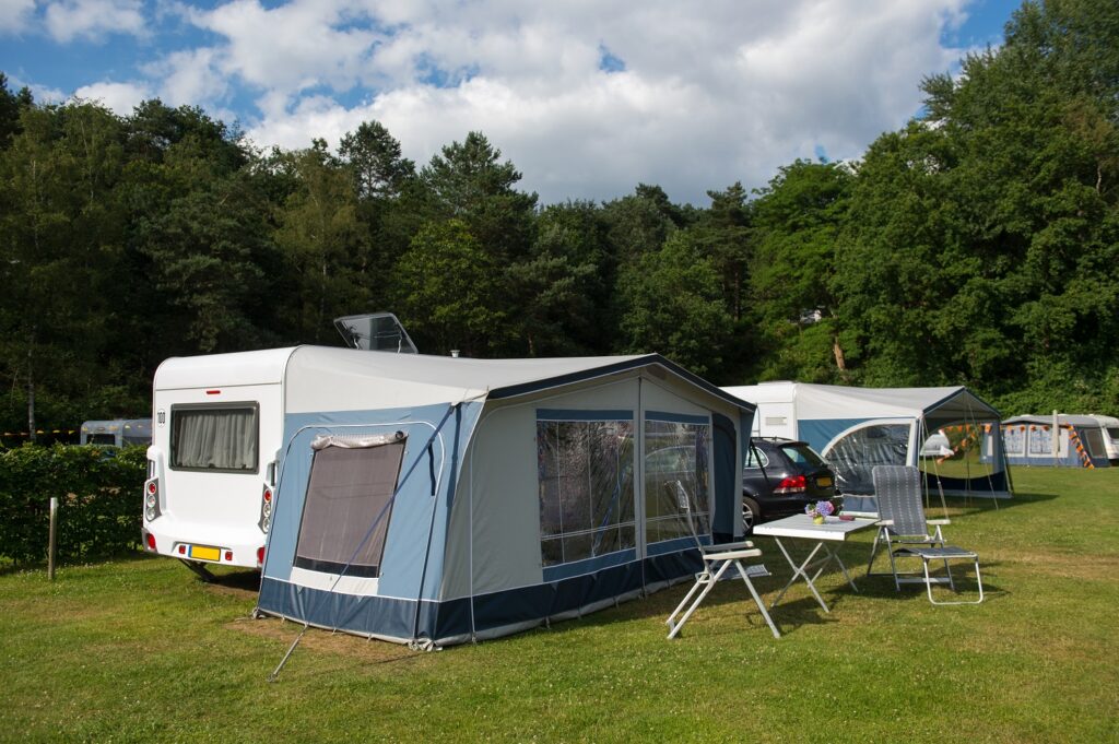 Woonwagen & Camper Schutzdak 5x3m - Vierlaags Wintertaugelijk Beschermzeil Midnight Olive