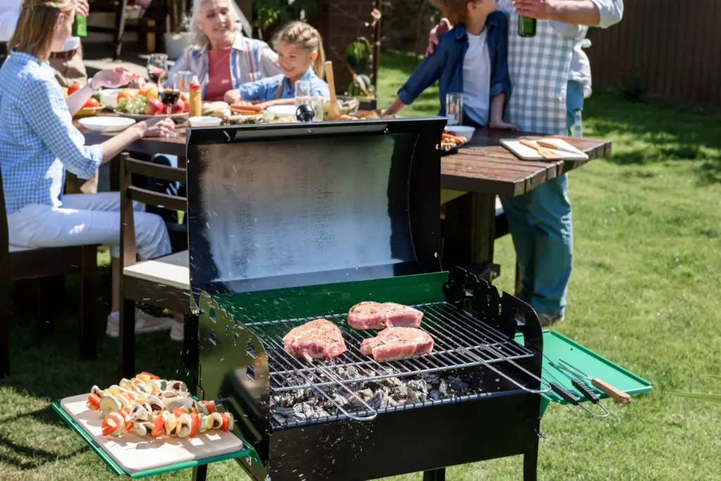 Die besten Outdoor-Grilltische (Test und Vergleich 2026)