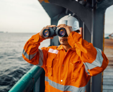 marine-fernglas-header