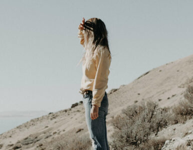 outdoor-pullover